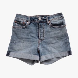LEVI'S WEDGIE FIT SHORTS